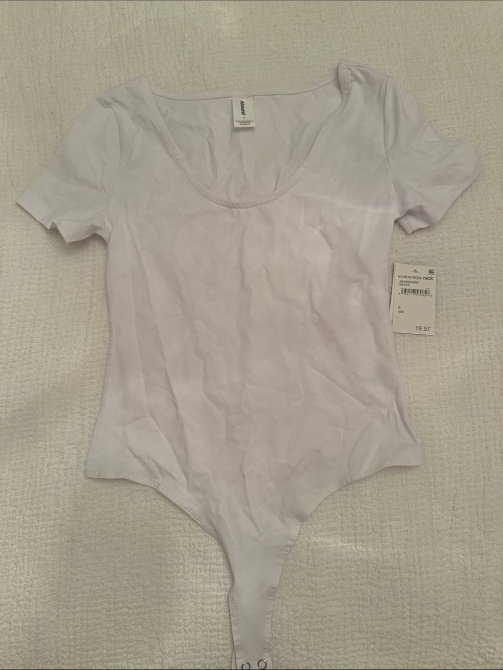 Scoop Neck Short Sleeve Bodysuit in White